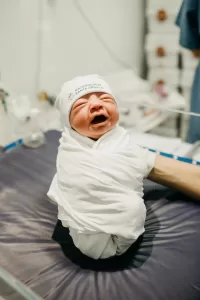 To Swaddle or Not to Swaddle, That is the Question! 5 Great Risks to Newborns which you should NEVER ignore. Research based.